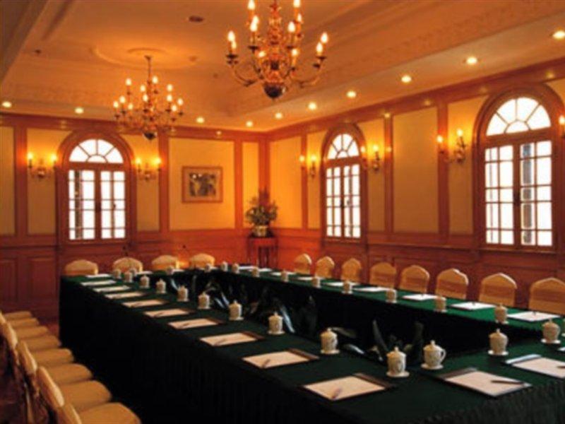 Jin Jiang Pacific Hotel Shanghái Exterior foto