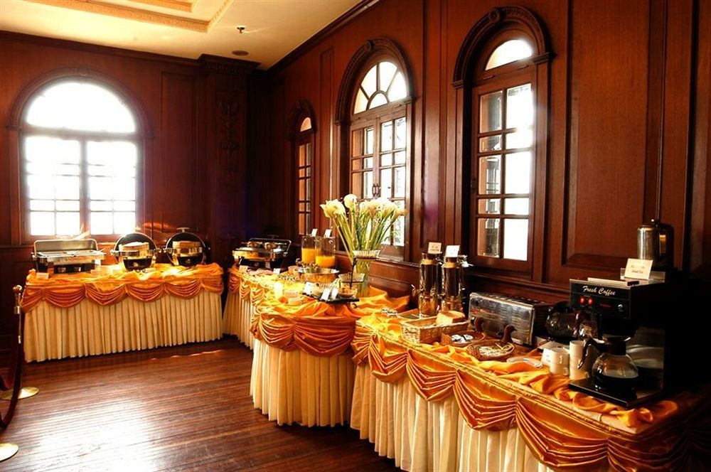 Jin Jiang Pacific Hotel Shanghái Exterior foto