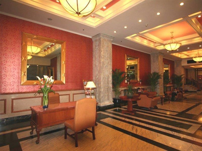 Jin Jiang Pacific Hotel Shanghái Exterior foto